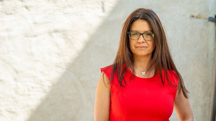 Helena Lindahl (C), näringspolitisk talesperson medverkar vid pressträffen.