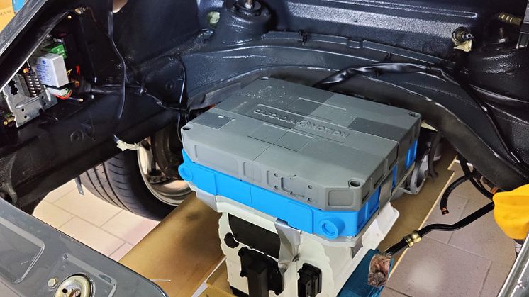 Refurbish Porsche 964 EV