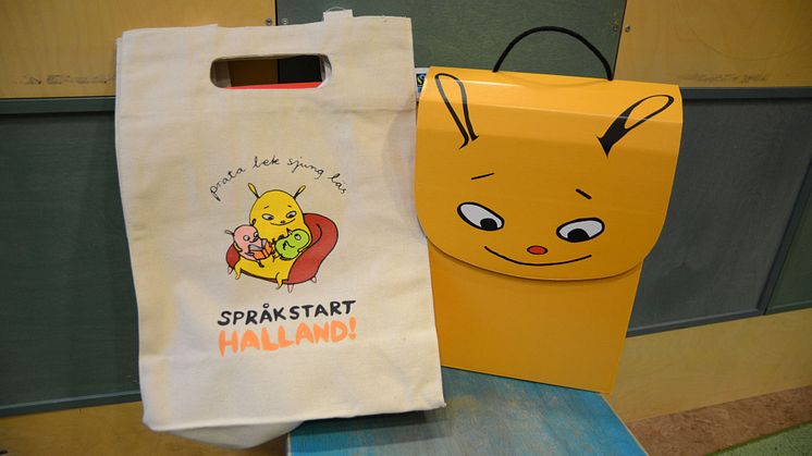 Nu ska barn som besöker BVC på Vårdcentralen Kungsbacka få ett språkpaket från biblioteken.