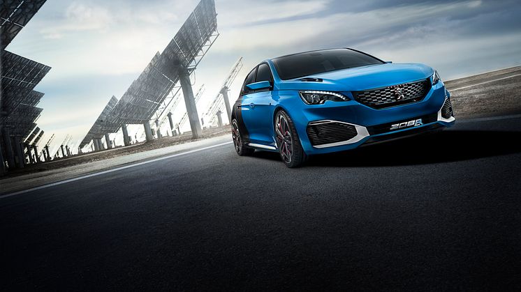 Peugeot 308 R HYbrid – ren körglädje i kompakt format