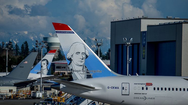 Dreamliner Frères Montgolfier - Usine Boeing d'Everett
