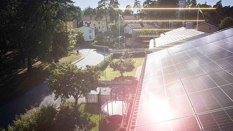 Den 1 mars mellan klockan 17-20 finns medarbetare från bygglov, energi- och konsumentrådgivning på plats i stadshuset i Kungsbacka och svarar på frågor om solceller, energi och avtal.