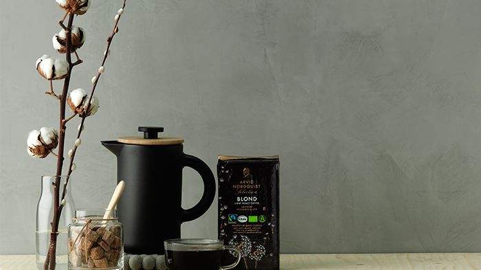 Nyhet - Blond. När kaffet inte rostas lika mörk skapas nya spännande smakreferenser. Vi kallar det ljusrostad perfektion.