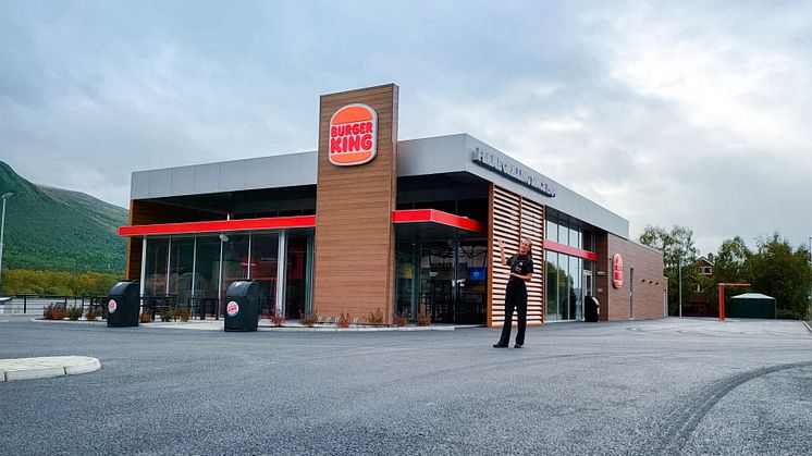 Restaurantsjef Lilly Caroline Åsell og et topp motivert team gleder seg til å åpne Burger King Oppdal