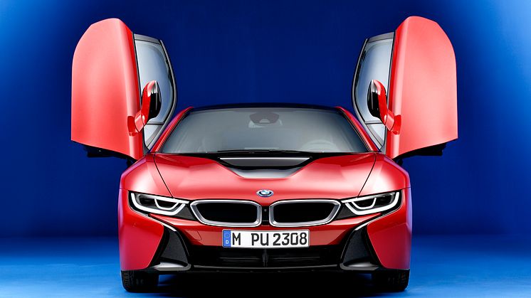 BMW i8, Protonic Red