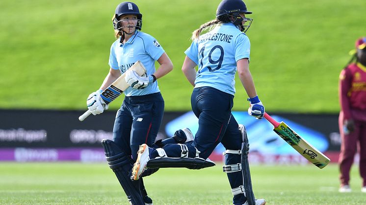Cross (27) and Ecclestone (33*) nearly saw England home. Photo: Getty Images