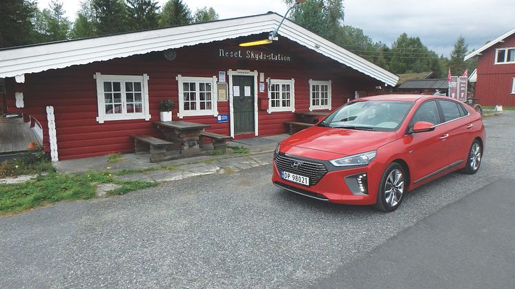 Hyundai IONIQ hybrid