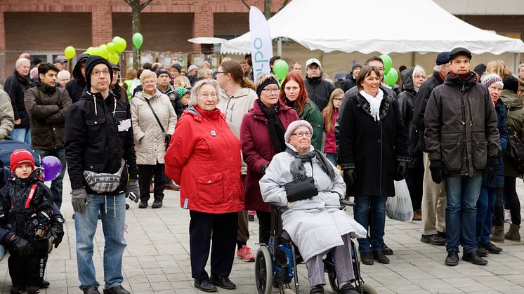 Invigning av hus och huvudkontor på Råda torg i Mölnlycke