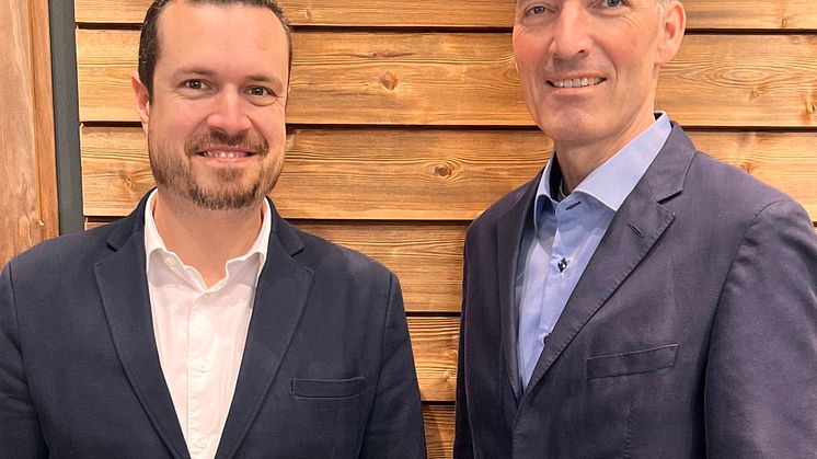 CSO Andreas König (rechts) und Country Manager Lars Arndt (links) steuern in die Zukunft