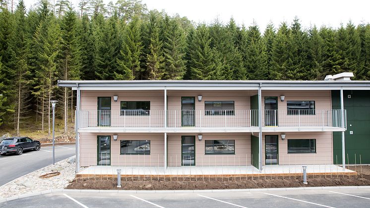 Gekåsbyn blir ännu större. Nu står de nya bekväma stugorna med hotellstandard klara. 