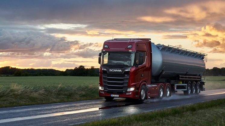 Ny V8-serie og girkasse