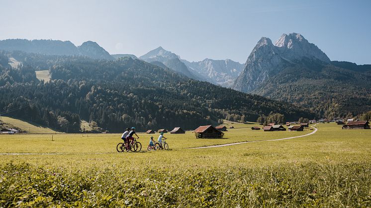 Familie Radl ©Zugspitz Arena Bayern-TirolThomas Marzusch.jpg