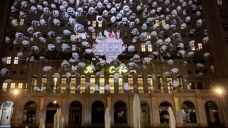 Aufbau Lichtfest Leipzig 2024: E Global Village (Ringcafé, Roßplatz 8-9)