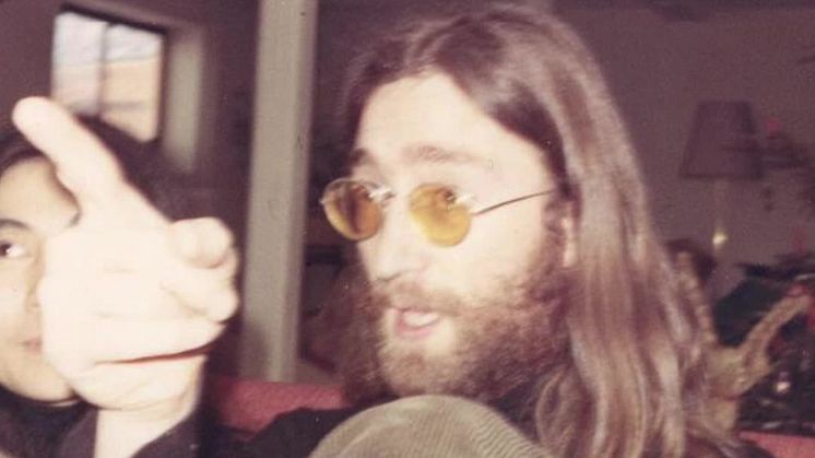 903John_Lennon_ENG.mov