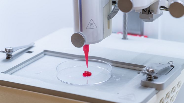 3D-printning av röd gel.