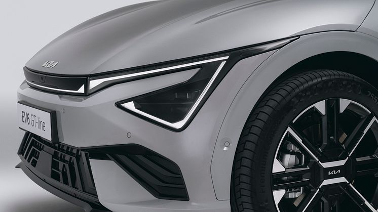 kia-new-ev6-my25-wolf-grey-studio-static-highres-11.jpg