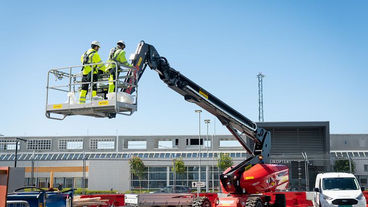BILDE: To arbeidere på prosjekt Sola P-hus i Stavanger