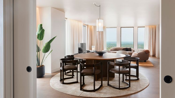 Sky-level-executive-suite-living-room-through-door-clarion-hotel-karlatornet.jpg