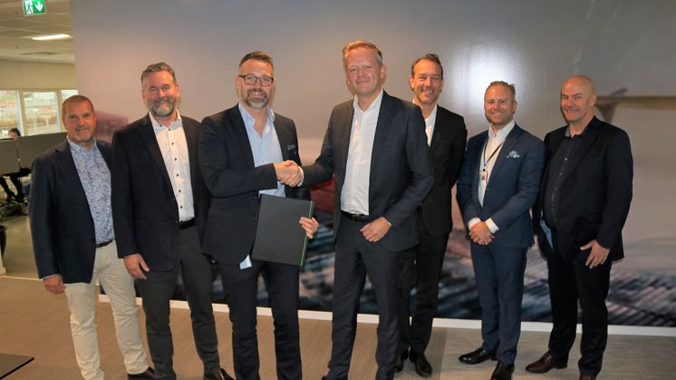 Sckenker och Green Cargo avtalsskrivning alla