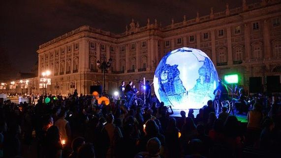 ebm-papst deltar i WWF Earth Hour 2016 – släck för en ljusare framtid du också!