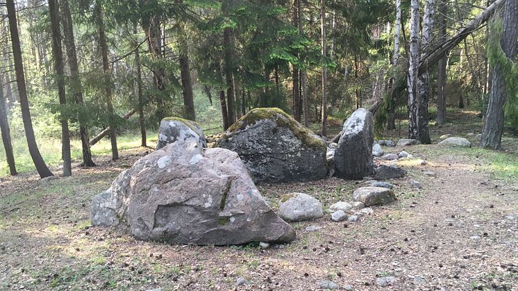 Ansarve dolmen 