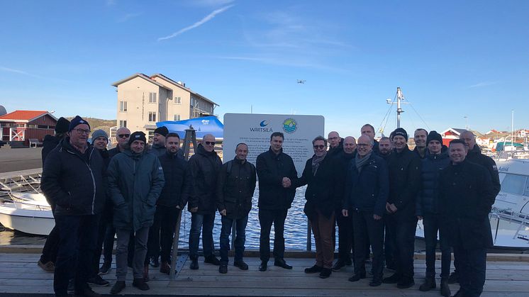 Wärtsilä Corporation handed over the SEABIN donation to Donsö. 