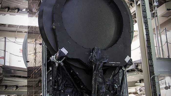 Derniers préparatifs pour le lancement du satellite EUTELSAT 115 West B