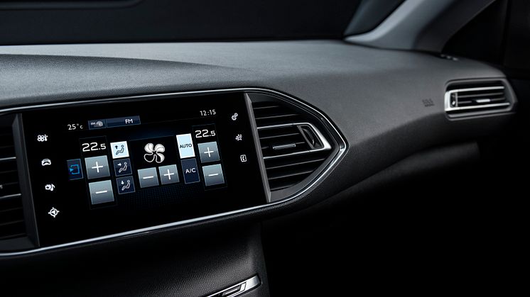 Nya Peugeot 308 med sin intuitiva multifunktions-touch screen