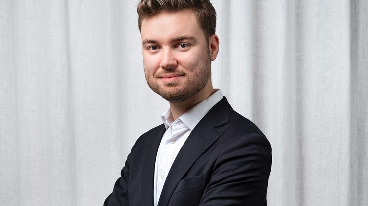 Max Loman är ny CFO på Åhléns!  