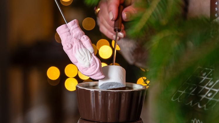 Jul-24-Lagerhaus-bak-fondant-Melted kopiera.jpg