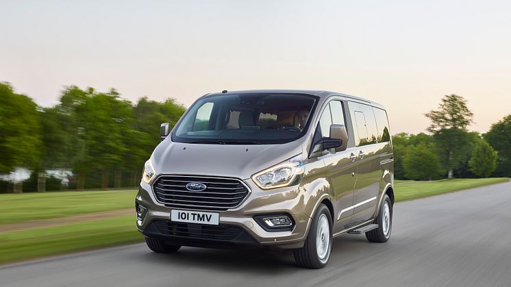 2017_Ford_Tourneo_23 