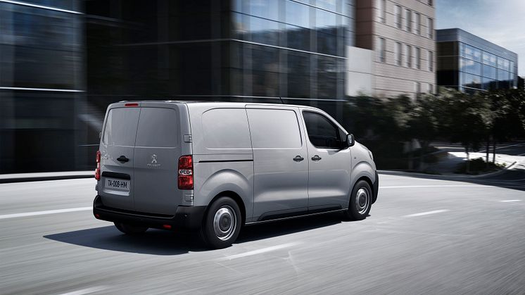 Nya Peugeot Expert tar ett kliv in i framtiden