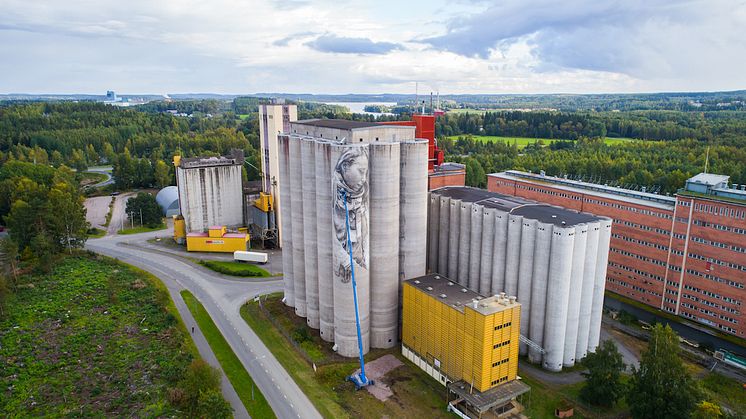Guido van Heltenin kaunis teos alkaa hahmottua Hämeenlinnassa osana UPEA17-festivaalia.