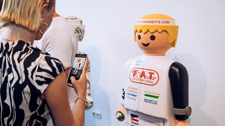 Playmobil_designedbyArtists1