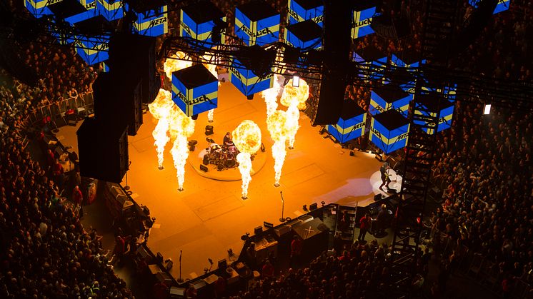 METALLICA SLÅR SITT EGET REKORD! 17 303 ÅSKÅDARE!