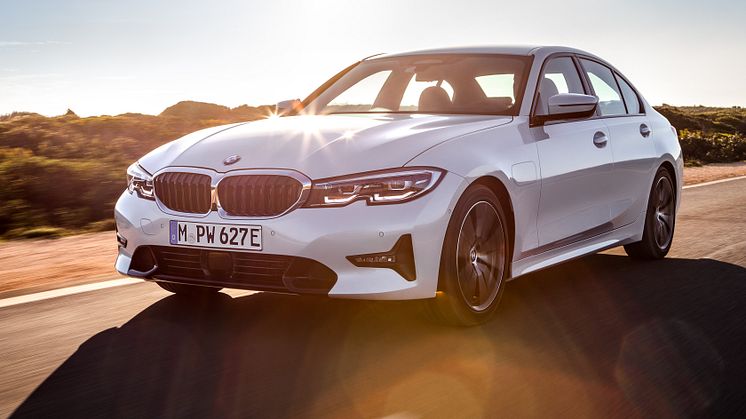 Flere ladbare hybrider fra BMW i 2019