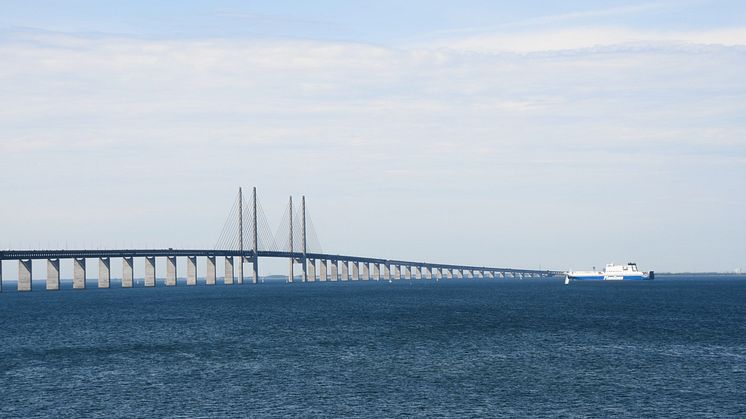 Øresundbroen sikrer gode forbindelser fra Malmø til Danmark.