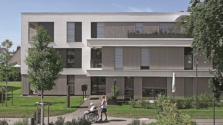 Das Handbuch „Bauen für ältere Menschen“ liefert Konzepte und Lösungen für altersgerechte Wohngebäude und Pflegeeinrichtungen. Foto: RM Rudolf Müller Medien