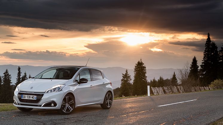 Sverigepremiär för nya Peugeot 208