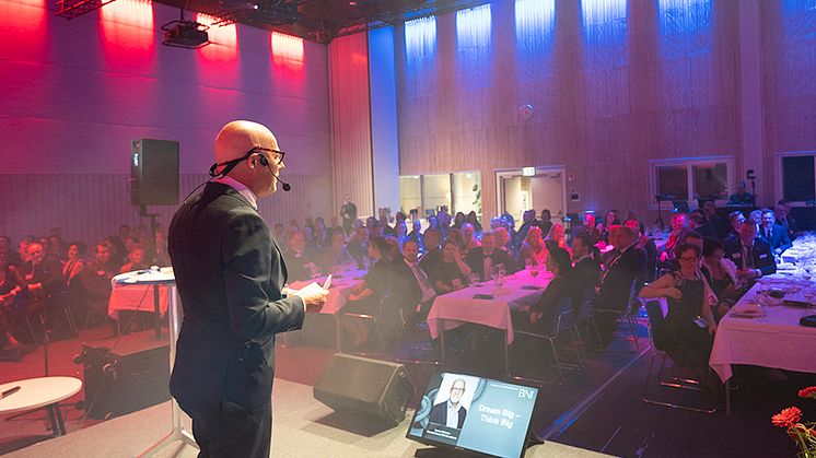 Gunnar Selheden, BNI National Director Ruotsista piti gaalayleisölle innostavan puheen.