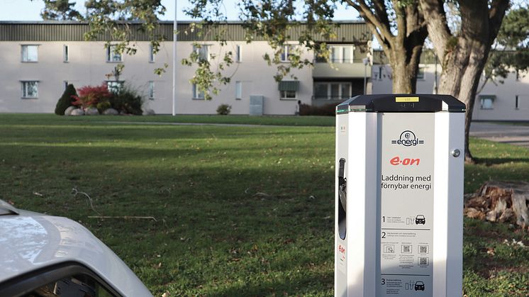Laddstationer för elbilar invigda