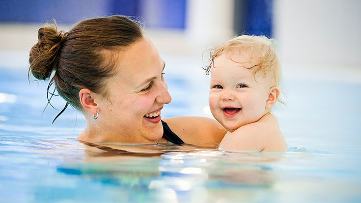 Nu kör vi igång babysimskola i Kungsbacka simhall