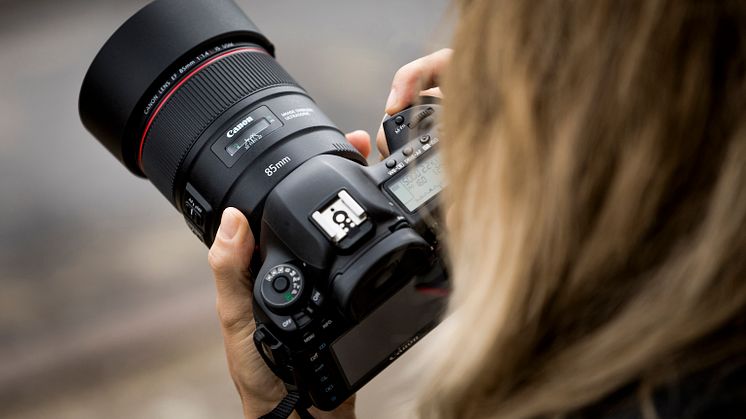EF 85mm f1.4L IS USM Lifestyle