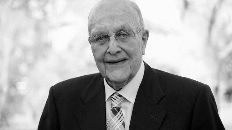 The death of Reinhold Claas deeply saddens his family, the shareholders, the Executive Board and the employees.