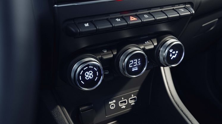 23MY_ASX_Instyle_Detail-Climate_control