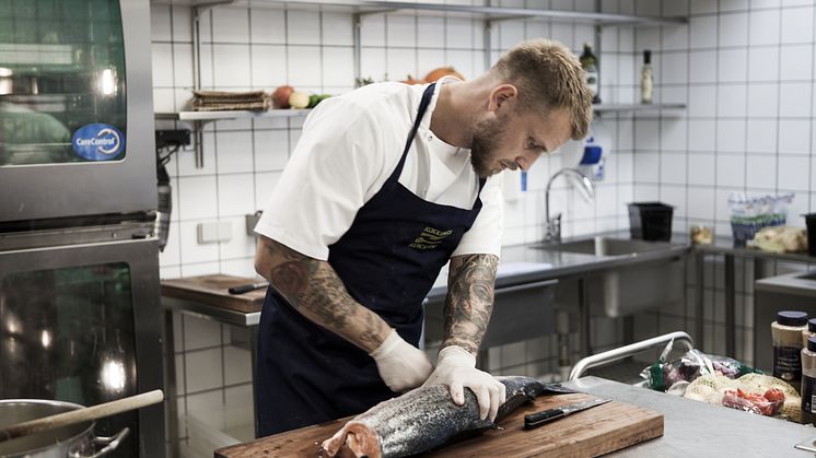 Lokale og årstidens råvarer definerer menuerne hos Kokkenes Køkken
