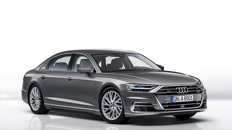 Audi A8 L (Terragrey)