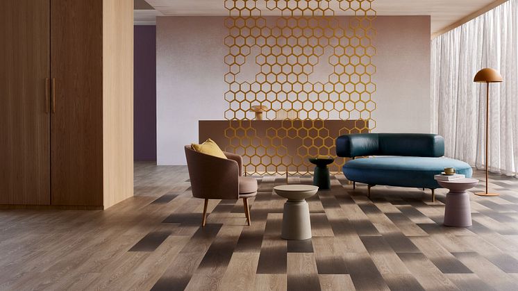 Medium-63533 light timber - 63534 light timber gradient