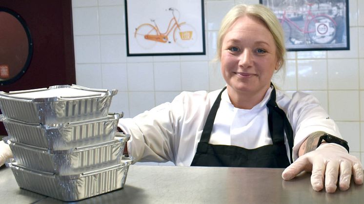 Skånska Energi ger vårdpersonalen lite extra energi med hjälp av Moroten och Piskan i Lund.