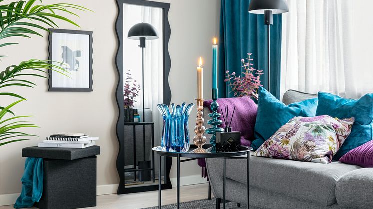 Rusta_2024_S3_Livingroom_Drama-I.jpg